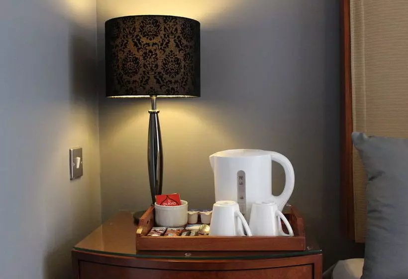 Hotelli Ambassador Court