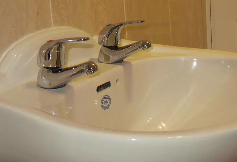 Hotelli Ambassador Court