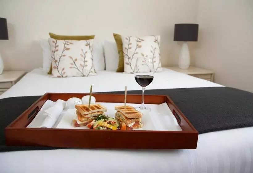 Отель Badgers Mount