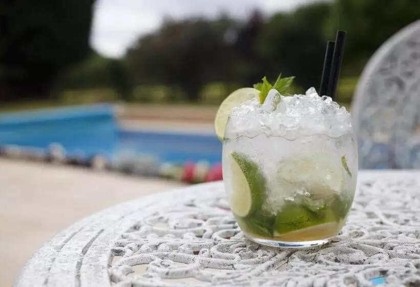 Отель Badgers Mount