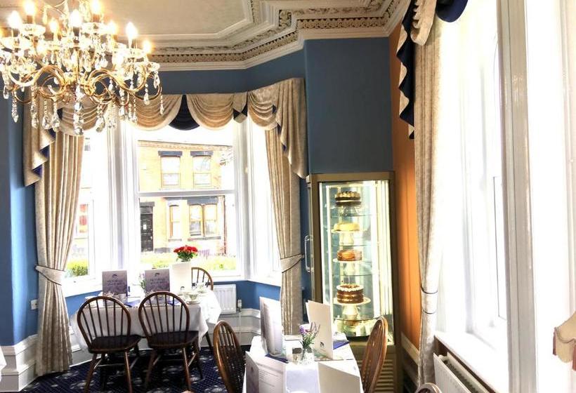 בית מלון כפרי Barton Villa