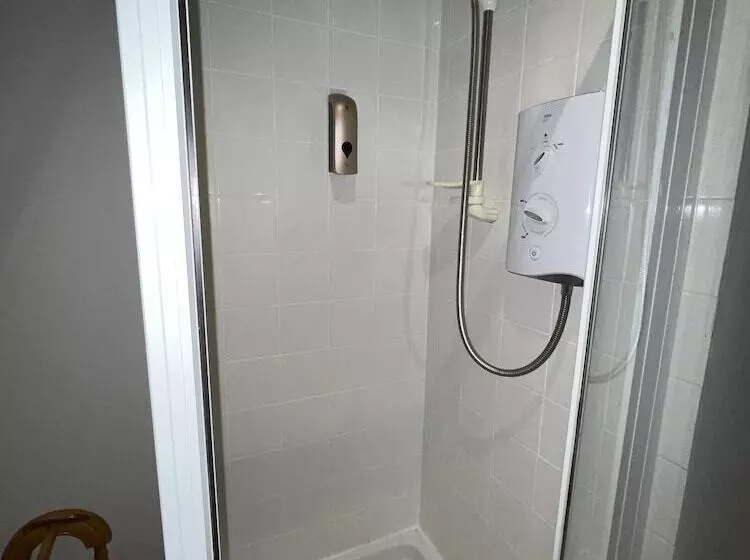 فندق Columba House