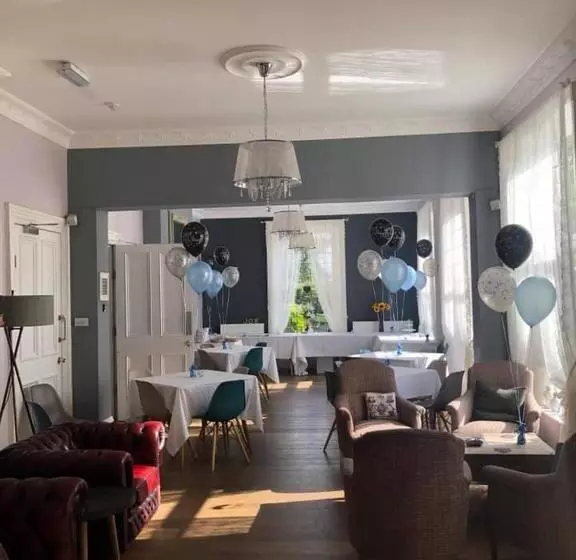 ホテル Gomersal Lodge