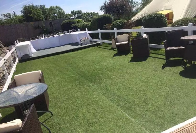 ホテル Gomersal Lodge