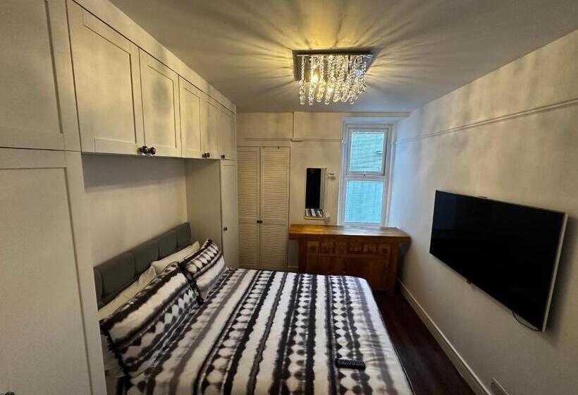 ホテル Jewells Guest Accommodation