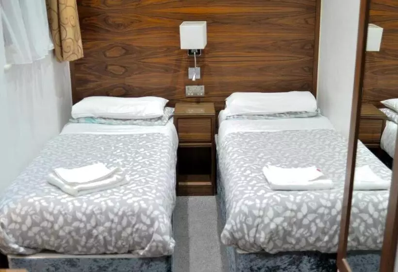 فندق Leisure Inn