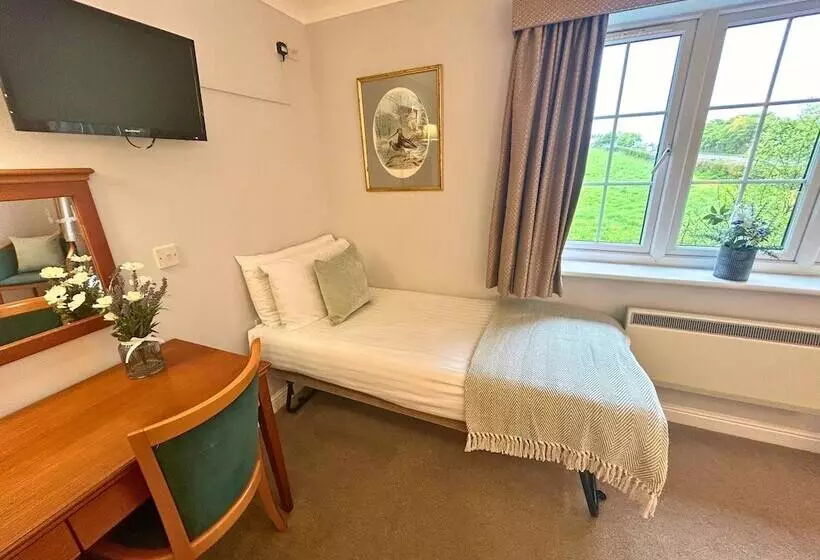 Отель New Forest Lodge