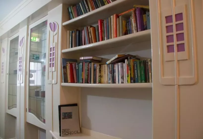 בית מלון כפרי Rennie Mackintosh Art School