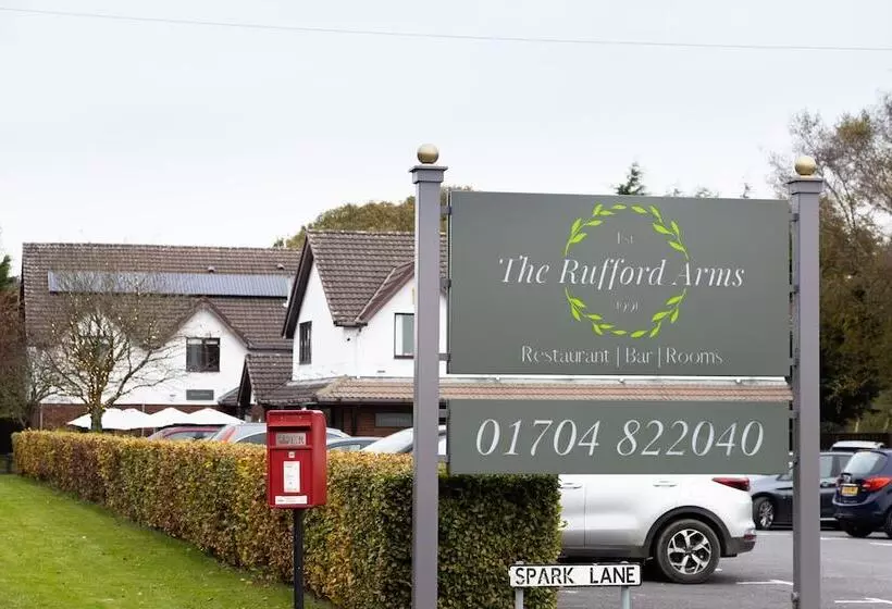 ホテル Rufford Arms