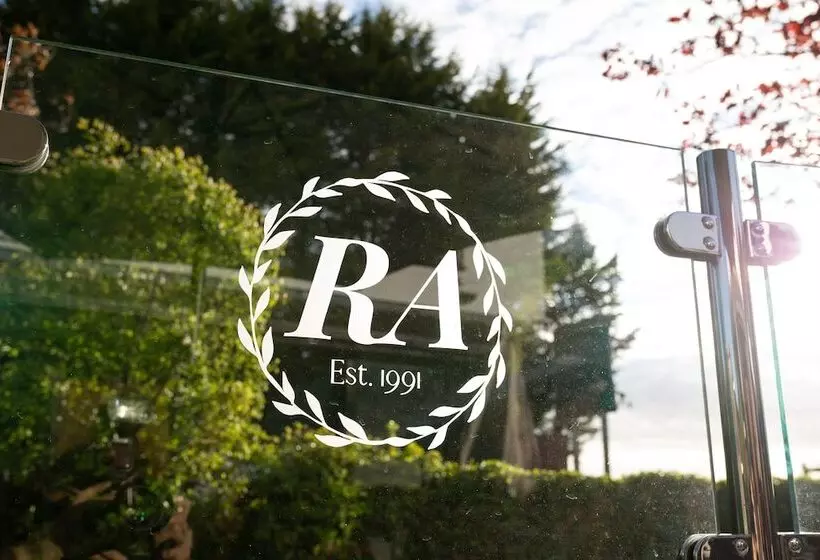 ホテル Rufford Arms