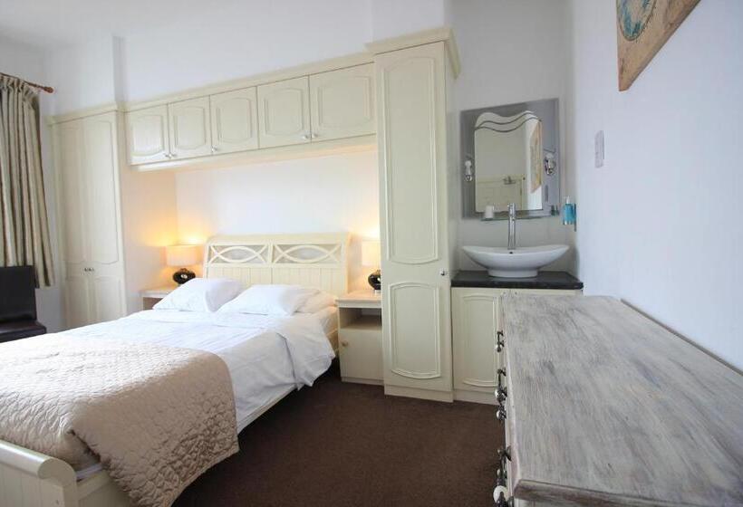 هتل Seafield House