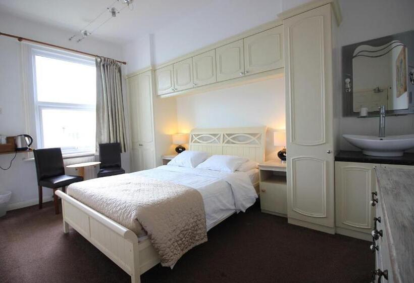 هتل Seafield House