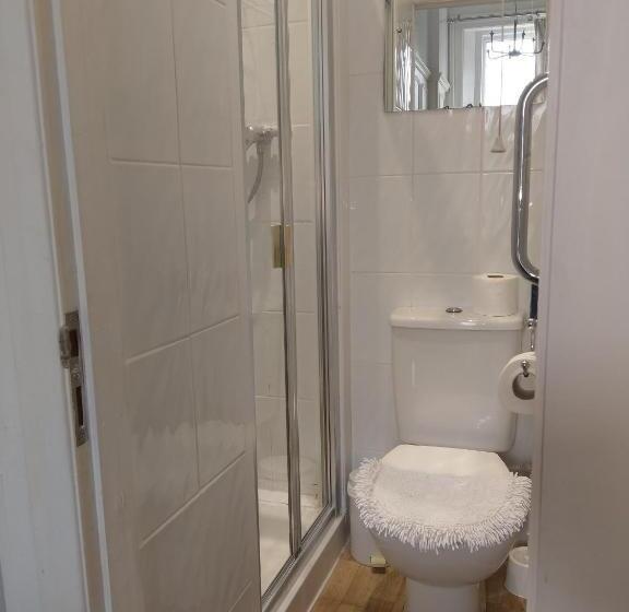 هتل Seafield House