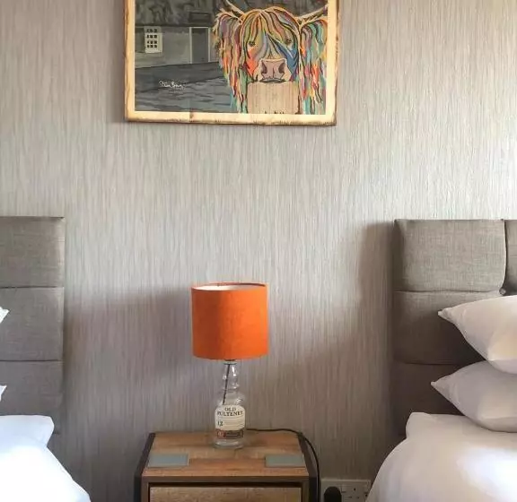 Отель Sinclair Bay Apartments