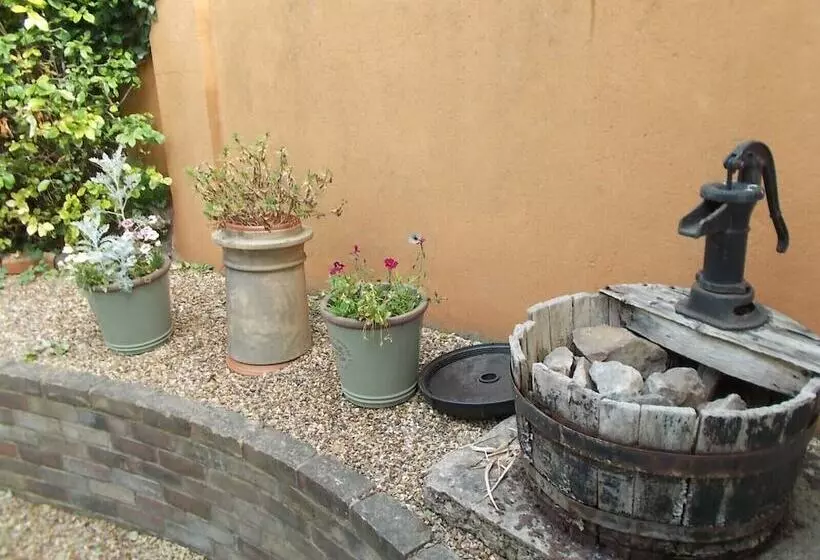 בית מלון כפרי The Beaumont