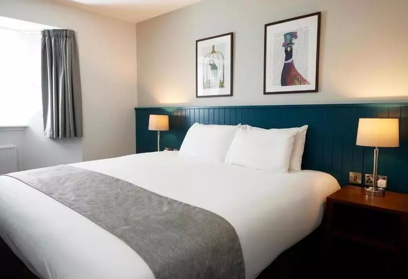 Отель The Caledonian