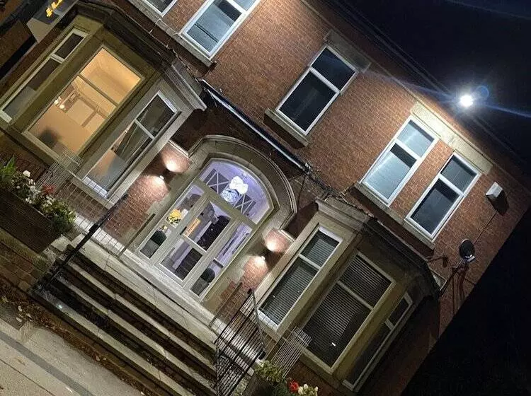 Hotel The Claremont Preston