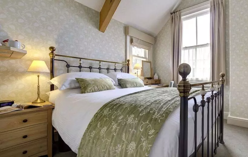 ホテル The Edwardene