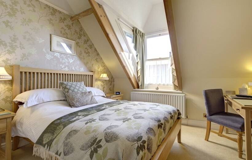 호텔 The Edwardene