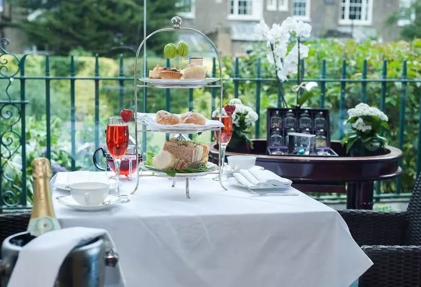 ホテル The Montague On The Gardens