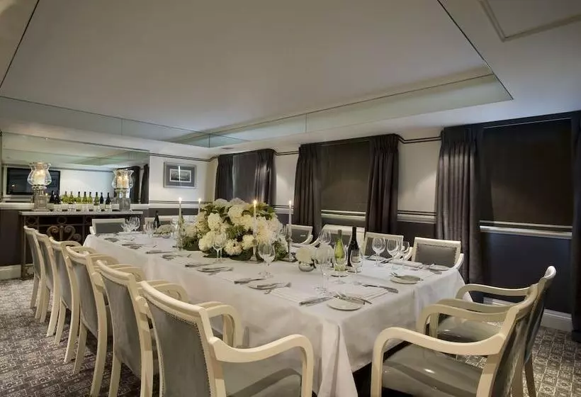 ホテル The Montague On The Gardens