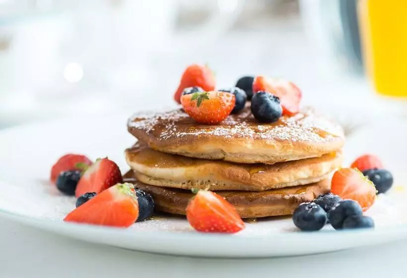 ホテル The Montague On The Gardens