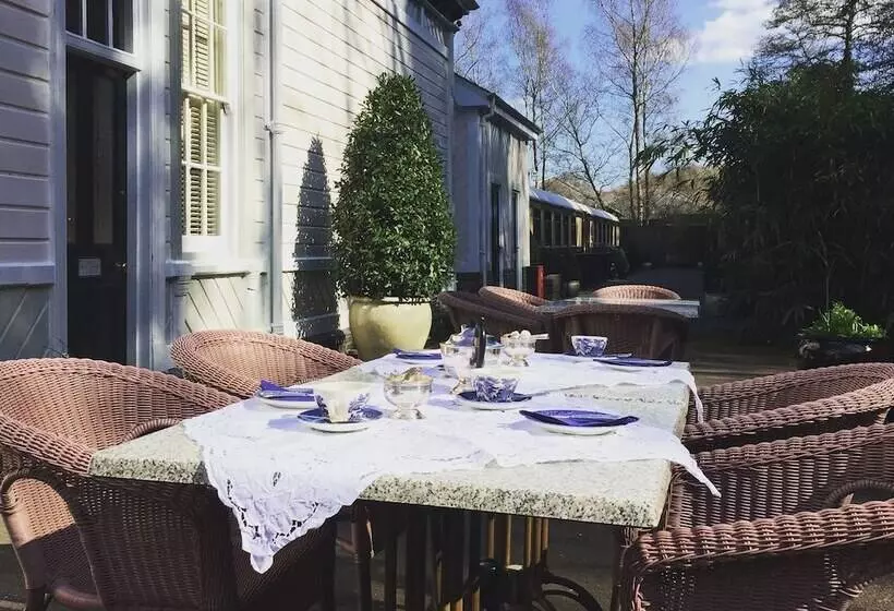 Отель The Old Railway Station