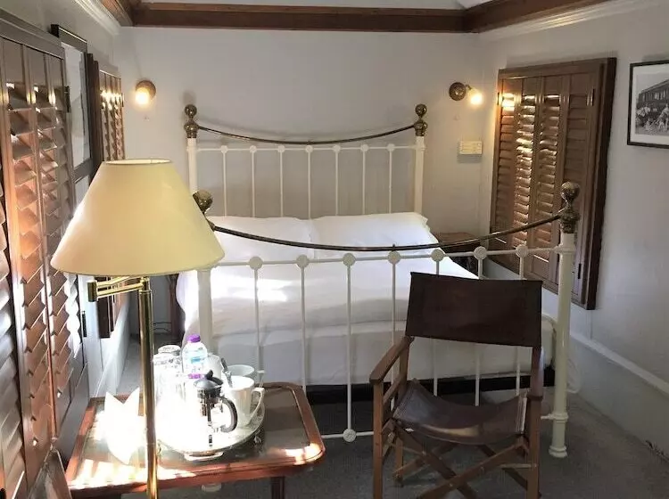 Отель The Old Railway Station