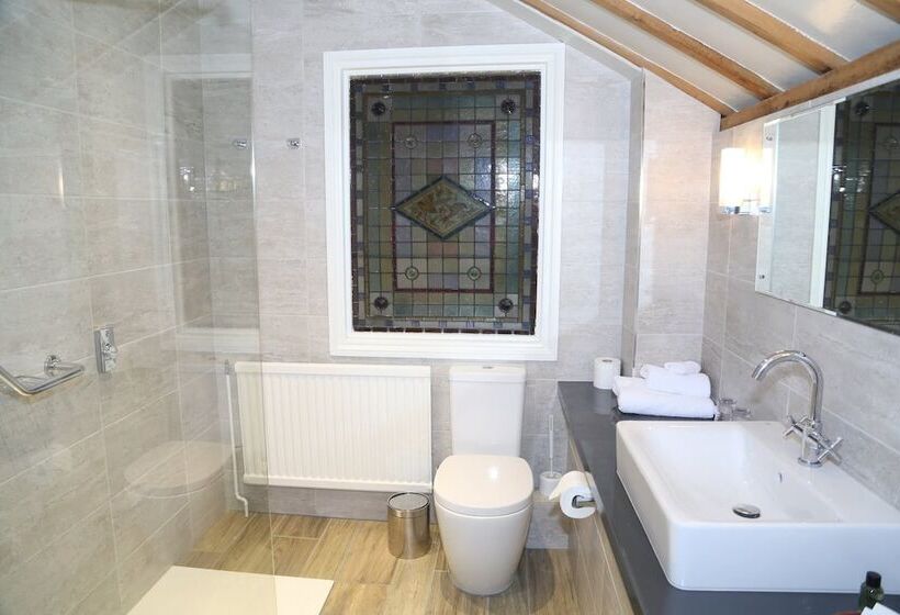 فندق The Old Railway Station