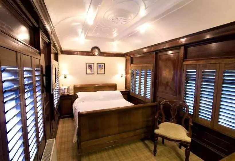 Отель The Old Railway Station