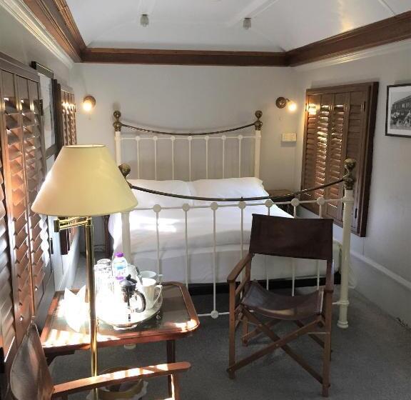 فندق The Old Railway Station