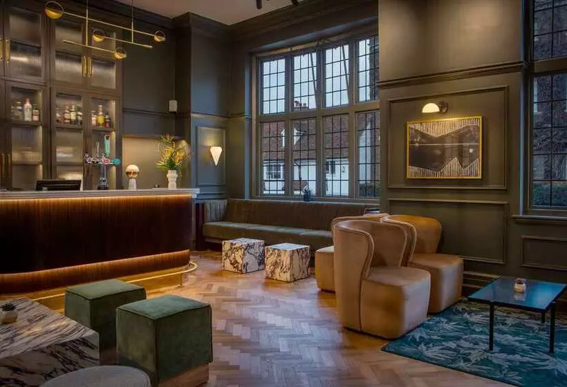 The Samuel Ryder Hotel St Albans, Tapestry Collection Hilton