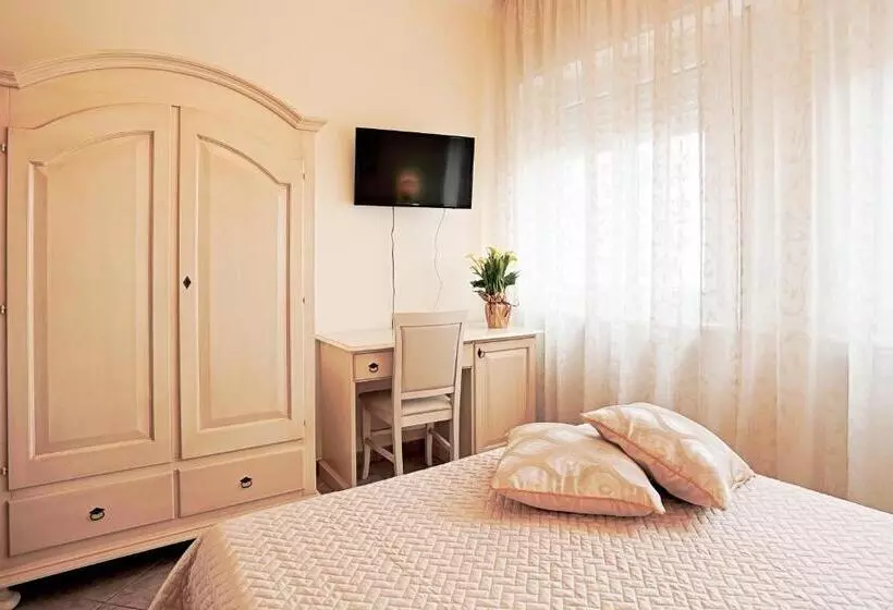 Pensione Il Castello Guest House