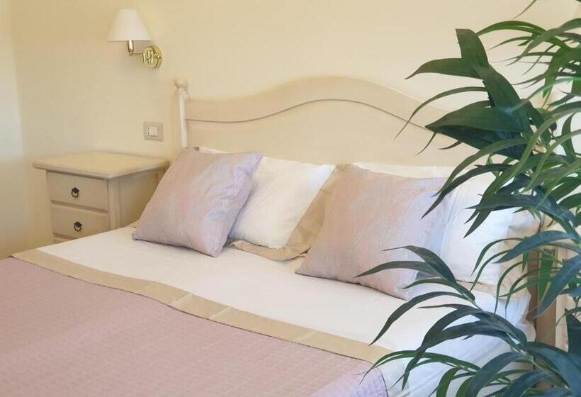 پانسیون Il Castello Guest House