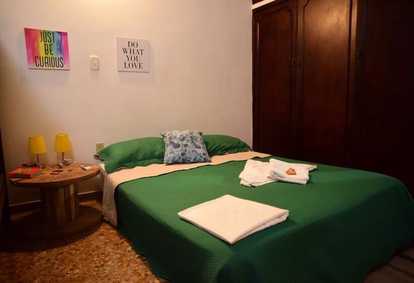 Green Door Boutique   Hostel