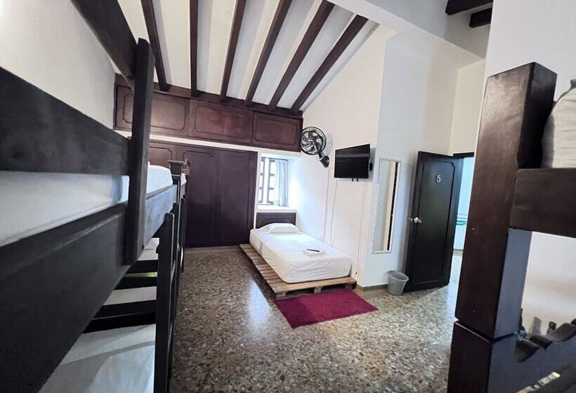 Green Door Boutique   Hostel