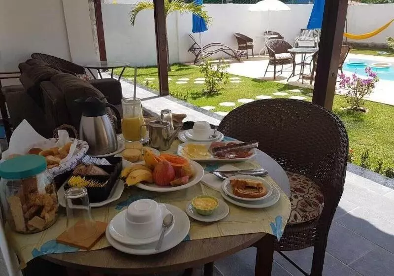 مسافرخانه Pousada Sea La Vie