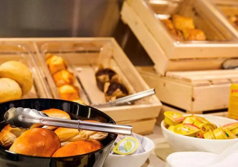 ホテル Ibis Styles Liege Guillemins