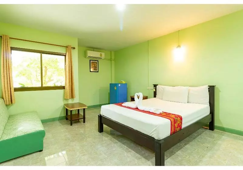 هتل Khum Suk Resort