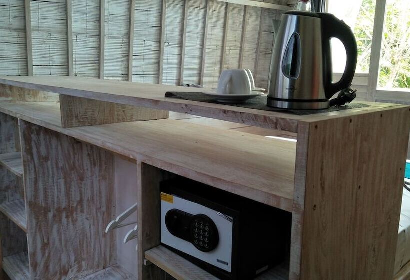 پانسیون Living Trawangan