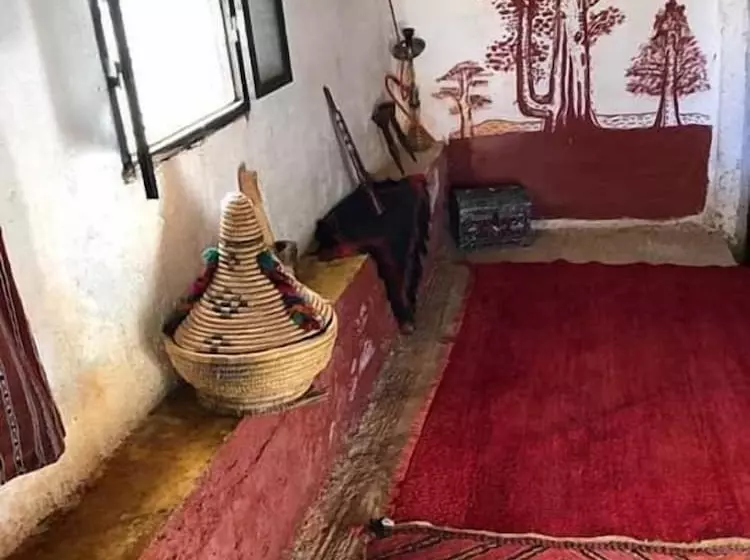 پانسیون Gîte Forest Tagroumte