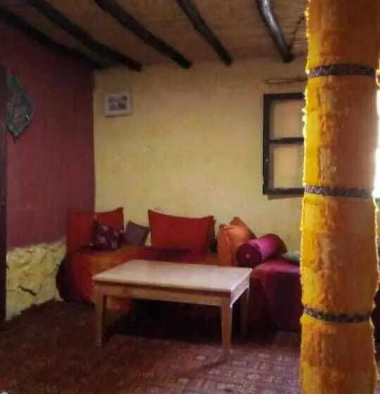 پانسیون Gîte Forest Tagroumte