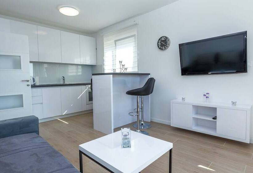 Apartments & Rooms Villa Casia