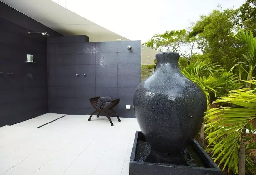 Essence Beachfront Retreat