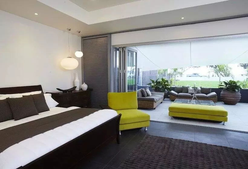 Essence Beachfront Retreat