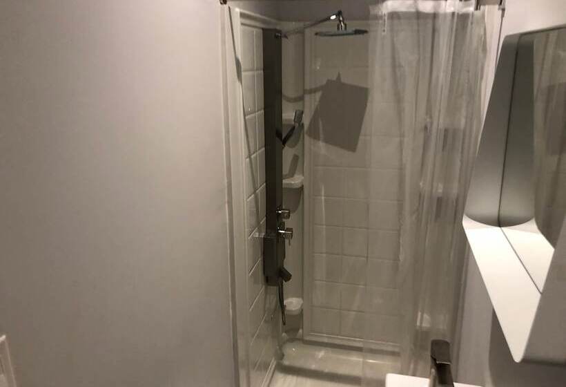 Fabe Suites Flat Iron