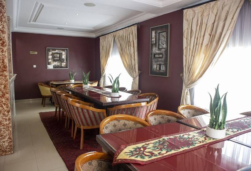 His Majesty S Hotel And Apartments