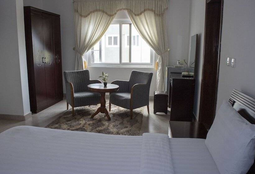 His Majesty S Hotel And Apartments