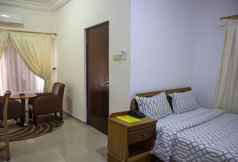 His Majesty S Hotel And Apartments