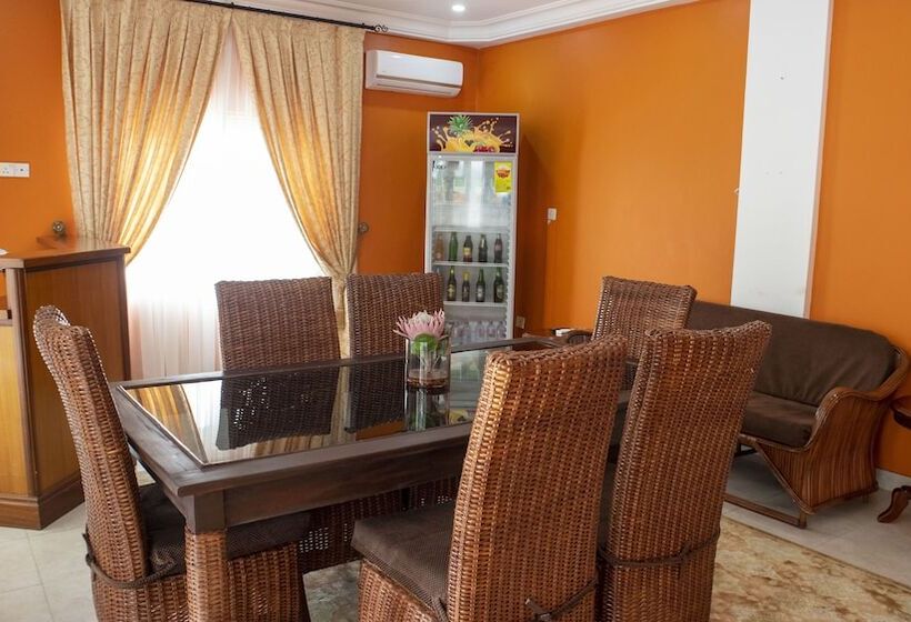 His Majesty S Hotel And Apartments